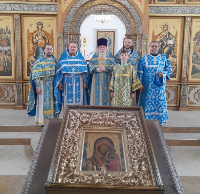 Соборное богослужение в праздник Явление иконы Пресвятой Богородицы во граде Казани